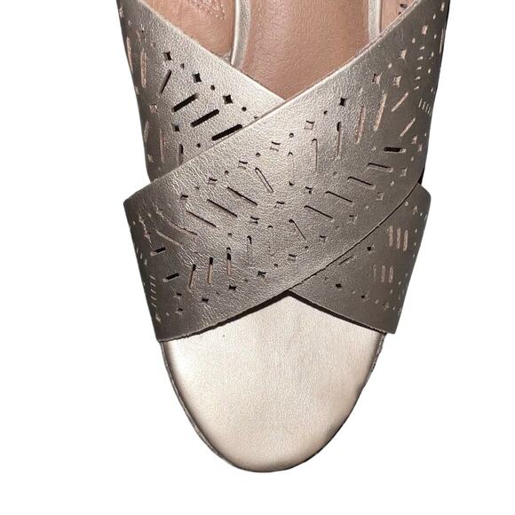 Lucky Brand Keela women’s 9.5 leather gold crisscross open Espadrille sandal ￼ - Picture 5 of 12